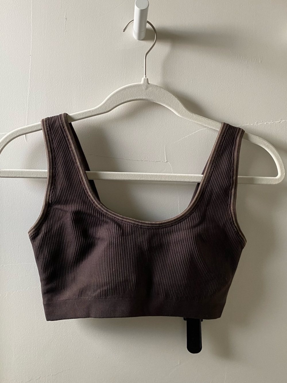 Nike SKIMS | Ribbed Seamless Scoop Bra - Phoenix/Truffle (Dark Brown)